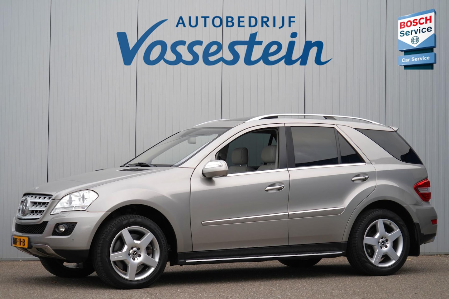 Mercedes-Benz M-klasse - 500 Aut. / Youngtimer/ Distronic / Luchtvering / Schuifdak / Navi / 144dkm! - AutoWereld.nl
