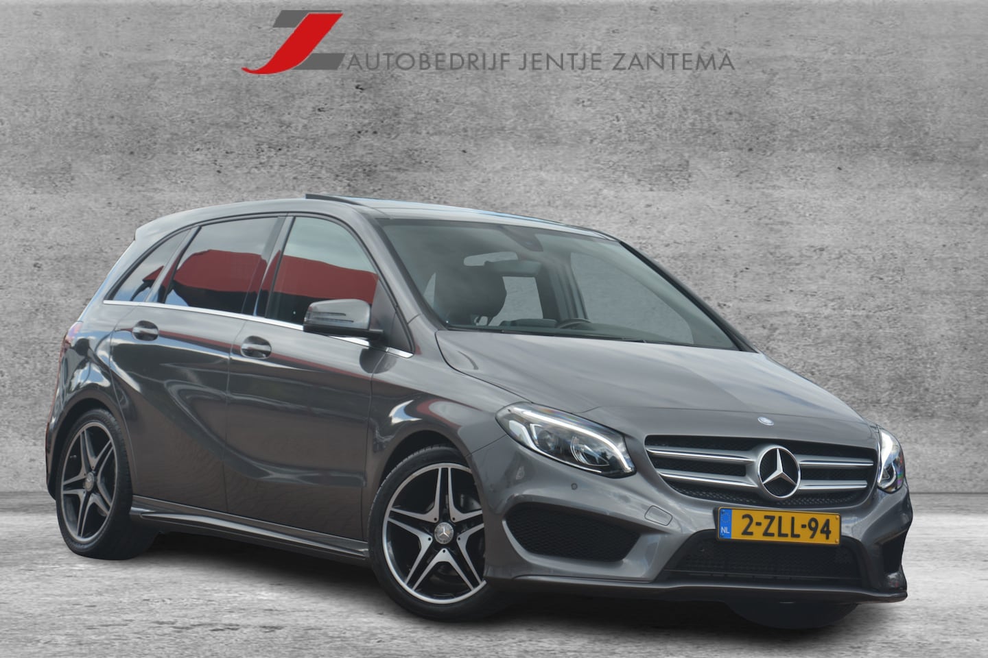 Mercedes-Benz B-klasse - 180 Ambition | AMG pakket | Navigatie | Panoramadak | Full LED | Leer | NL auto!! | - AutoWereld.nl