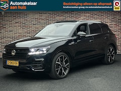 Volkswagen Touareg - 3.0 TSi 4MOTION R HeadUp Panorama Luchtvering Memory Line