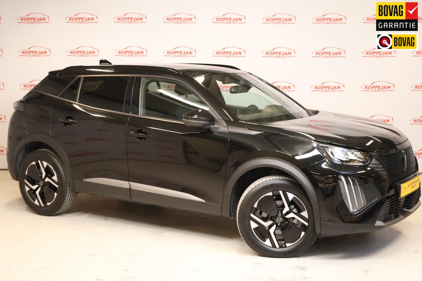 Peugeot 2008 - 1.2 PureTech 100 Allure 1.2 PureTech 100 Allure, Adaptive Cruise, 360, Keyless, Stoelverw - AutoWereld.nl