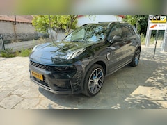 Lynk & Co 01 - 1.5 PHEV NL auto Pano Apple carplay android 360 Camera Gelaagd glas