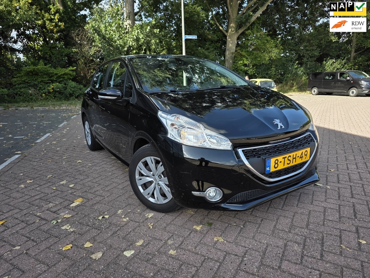 Peugeot 208 - 1.2 VTi Envy 35000 KM NAP Volledig onderhouden APK 2026 - AutoWereld.nl