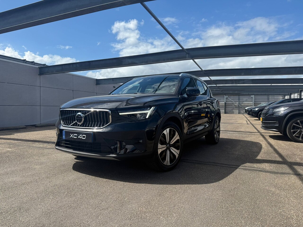 Volvo XC40 - T5 262PK Plug-In Hybrid Ultimate Bright | 360º | Adap Cruise. | HK Audio | Blis | Panorama - AutoWereld.nl