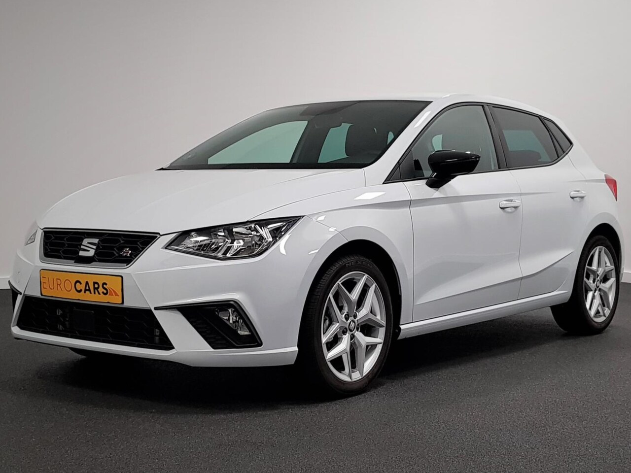 SEAT Ibiza - 1.0 TSI 110pk DSG FR | DEMO ! | Climate Control | Parkeer sensoren | Verwarmde voorstoelen - AutoWereld.nl