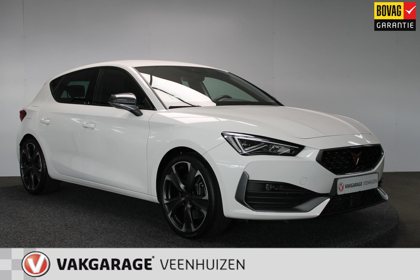 CUPRA Leon - 1.4 e-Hybrid VZ 245PK Business|Navi|19 inch|Sensoren|Stuurwiel verw.| - AutoWereld.nl