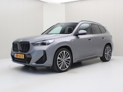 BMW X1 - sDrive18iA 136pk M-Sport [ PANODAK+HUD+LEDER+SHADOW LINE+CARPLAY+LED ]