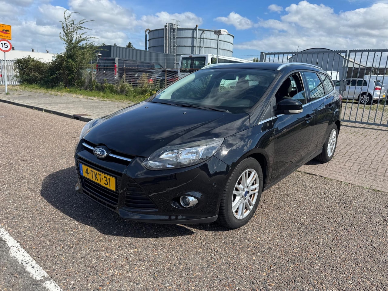Ford Focus Wagon - 1.0 EcoBoost CLUTCH DEFECT !!!! - AutoWereld.nl