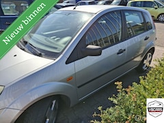Ford Fiesta - 1.4-16V First Edition