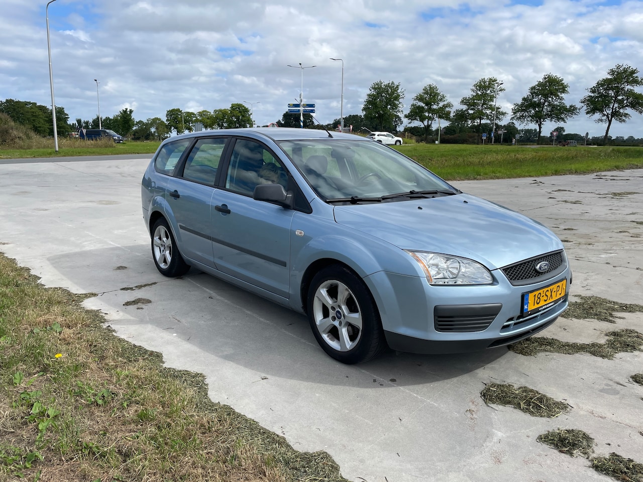 Ford Focus Wagon - 1.6-16V Futura - AutoWereld.nl