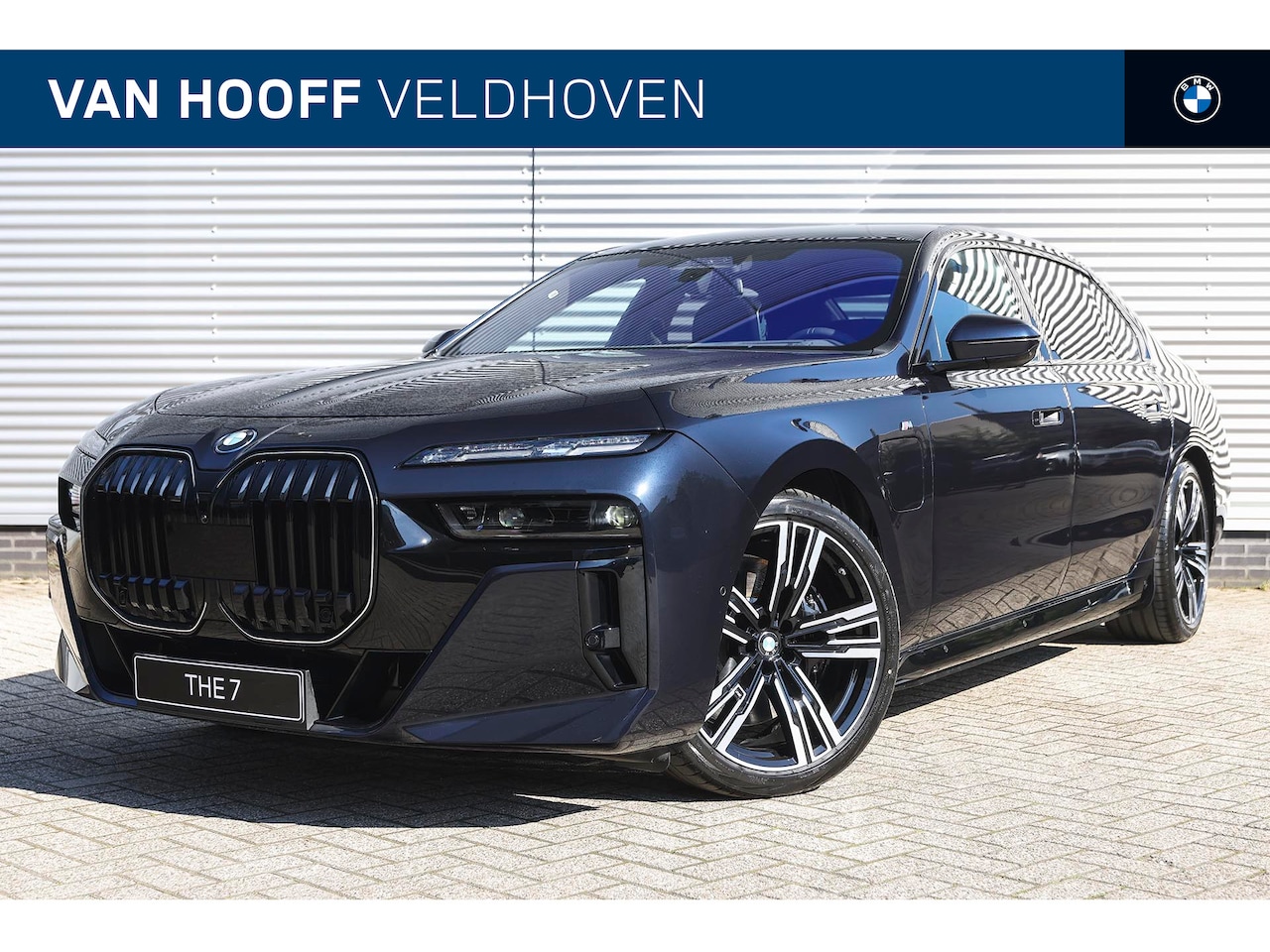 BMW 7-serie - 750e xDrive High Executive M Sport Automaat / Panoramadak Sky Lounge / Trekhaak / Bowers & - AutoWereld.nl