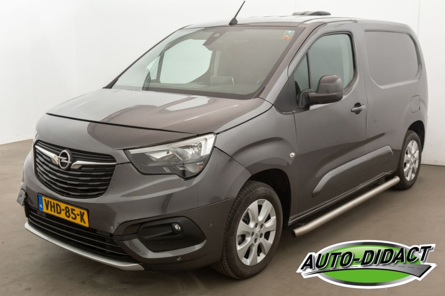 Opel Combo - 1.5D L1H1 Airco Navi Camera Innovation - AutoWereld.nl