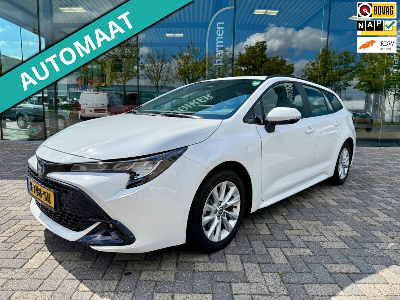 Toyota Corolla Touring Sports - Hybrid 140 Business, CarPlay, Trekhaak, Stuur + stoelverw - AutoWereld.nl