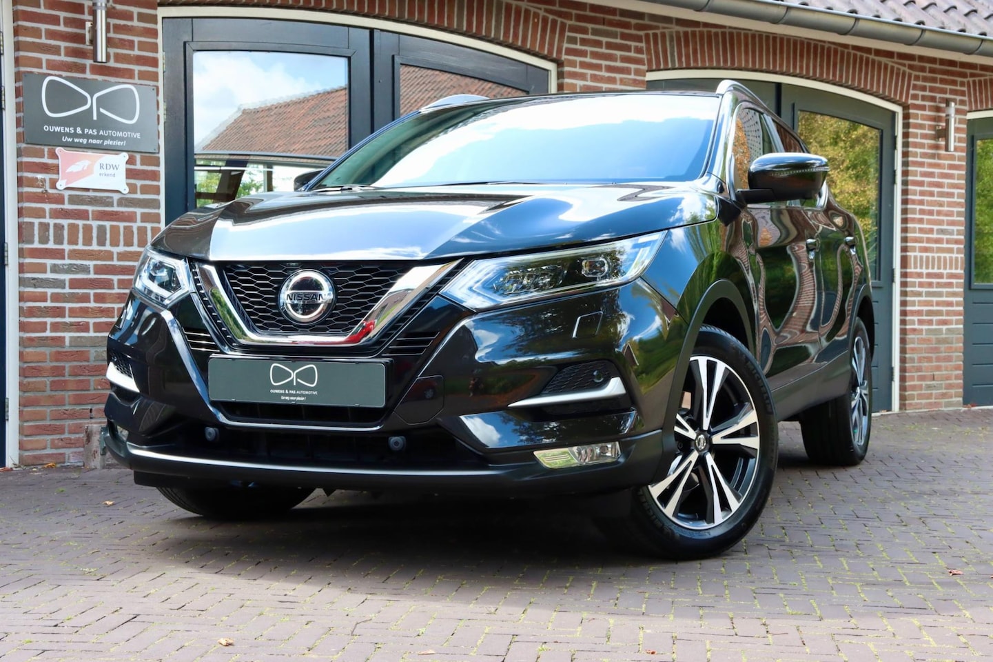 Nissan Qashqai - 1.3 DIG-T N-Connecta - AutoWereld.nl