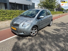 Toyota Yaris - 1.3 VVTi Terra Airco Navigatie