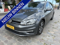 Volkswagen Golf - 1.0 TSI Comfortline Business Sound uitvoering Apple carplay