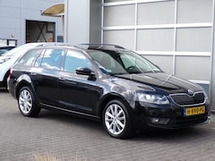 Skoda Octavia Combi - 1.4 TSI Greentech Style|Xenon|Nav|Cruise