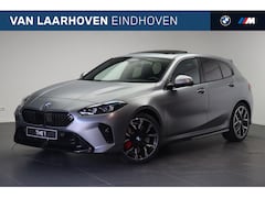 BMW 1-serie - 123 xDrive High Executive M Sport Automaat / Panoramadak / Trekhaak / Adaptieve LED / M Ad