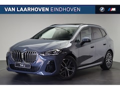 BMW 2-serie Active Tourer - 218i M Sport Automaat / Panoramadak / Trekhaak / Achteruitrijcamera / Sportstoelen / Adapt