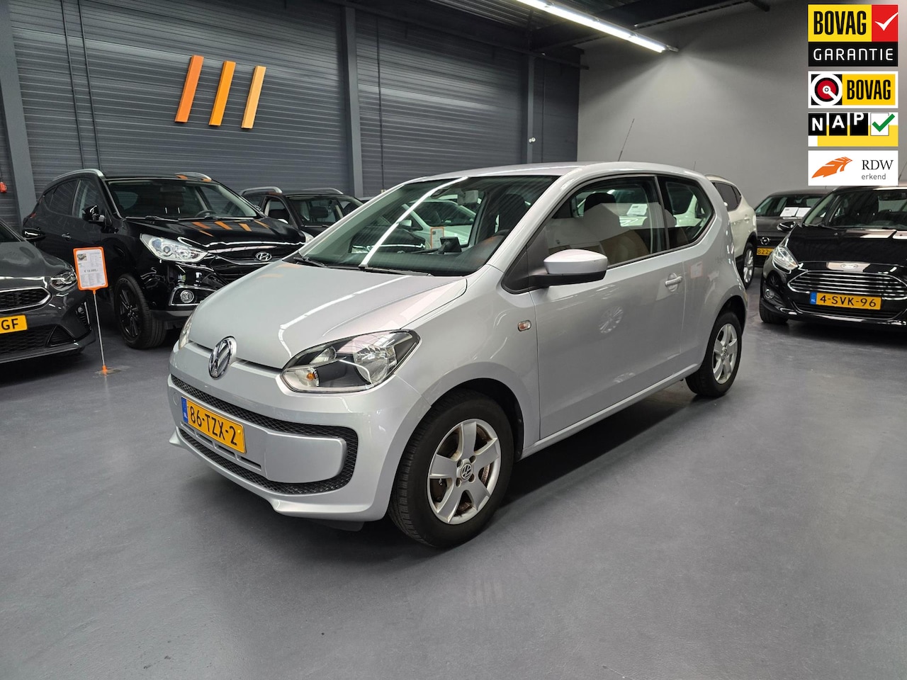 Volkswagen Up! - 1.0 move up! AIRCO NAVI BLUETOOTH NAP NL AUTO - AutoWereld.nl