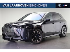 BMW iX - xDrive45 M Sport / Panoramadak / Soft-Close / Stoelventilatie / Adaptief onderstel / Adapt