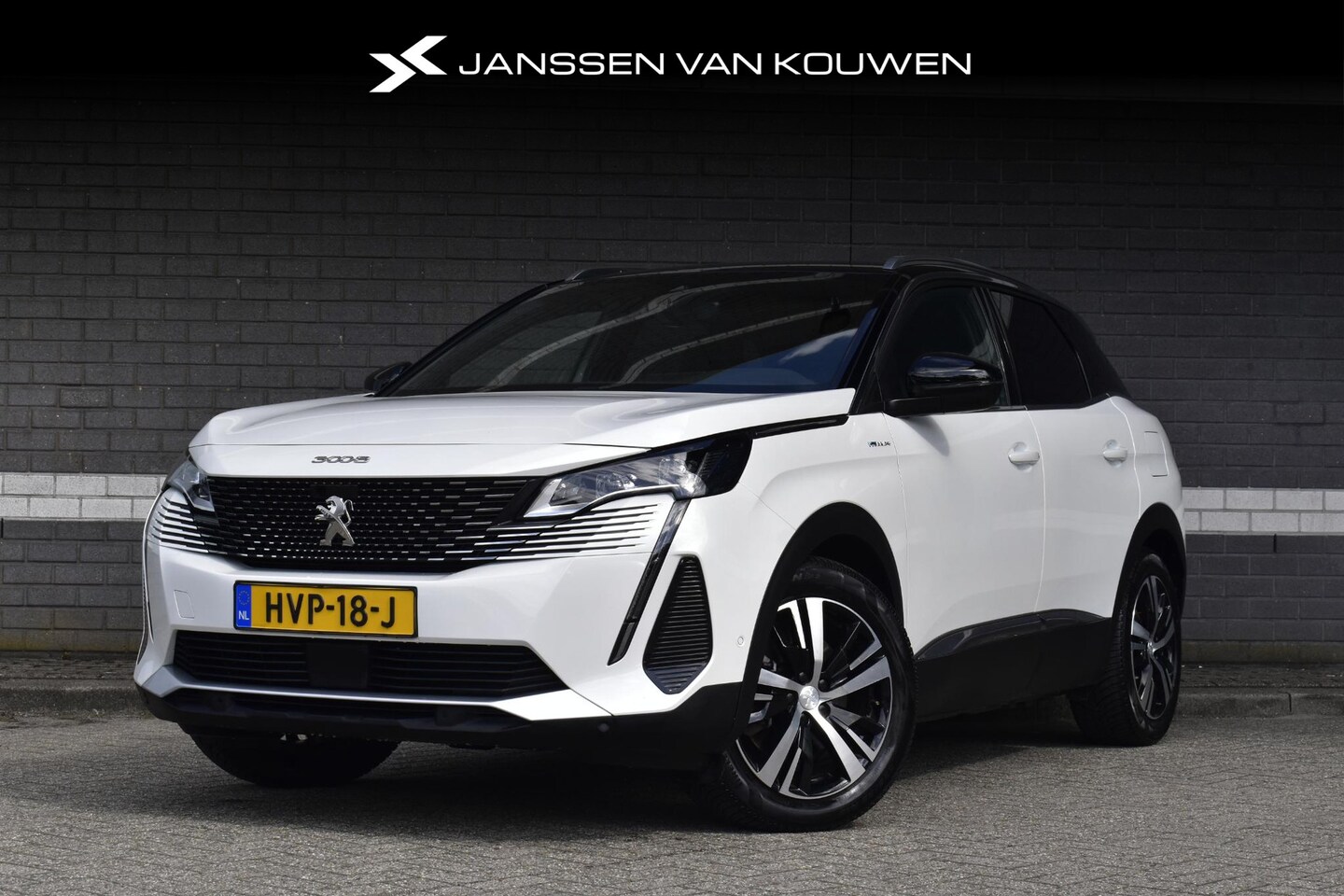 Peugeot 3008 - 1.6 HYbrid4 300 GT / Stoelverwarming /  Night Vision / Achteruitrijcamera - AutoWereld.nl
