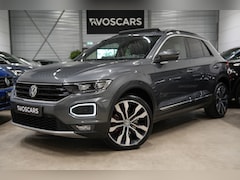 Volkswagen T-Roc - 1.5 TSI Sport DSG * Pano - 19" - Camera - ACC - LED - 1e Eig