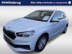 Skoda Fabia - 1.0 TSI Ambition DSG Automaat Navigatie / Carplay / LED-koplampen / Parkeersensoren