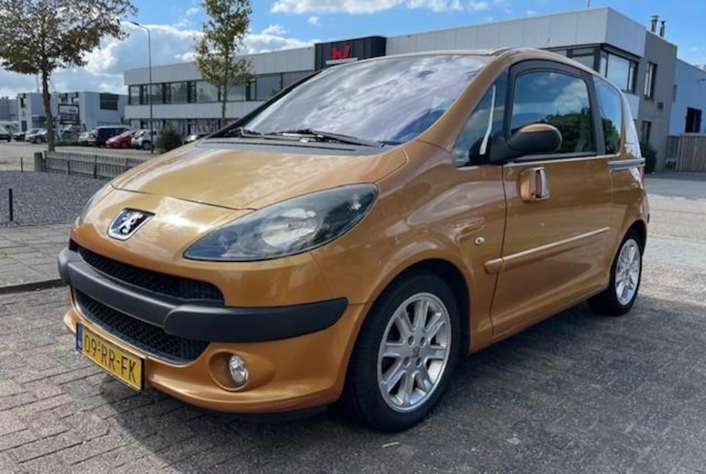 Peugeot 1007 - 1.6-16V Sporty AUTOMAAT AIRCO - AutoWereld.nl