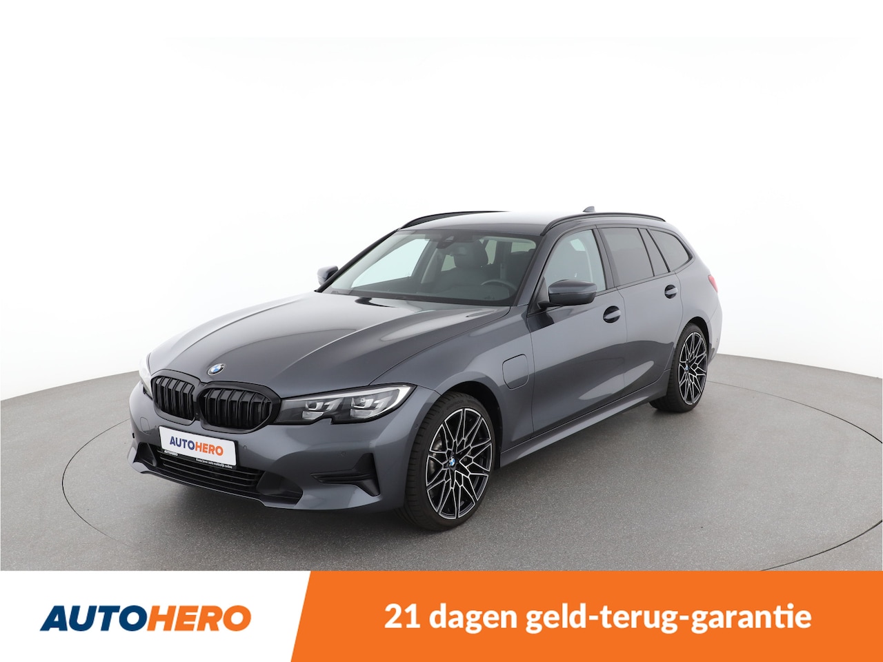 BMW 3-serie Touring - 330e High Executive | JB98699 | - AutoWereld.nl