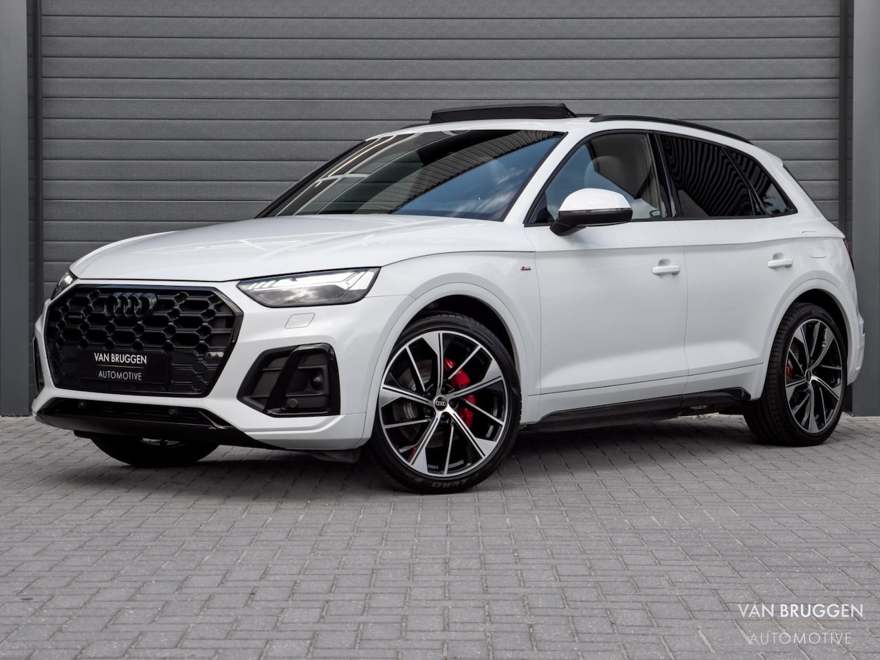 Audi Q5 - 50 TFSI e S-Line Pano Luchtv Trekhaak RS-Stoelen 21" Head-Up Sfeer - AutoWereld.nl