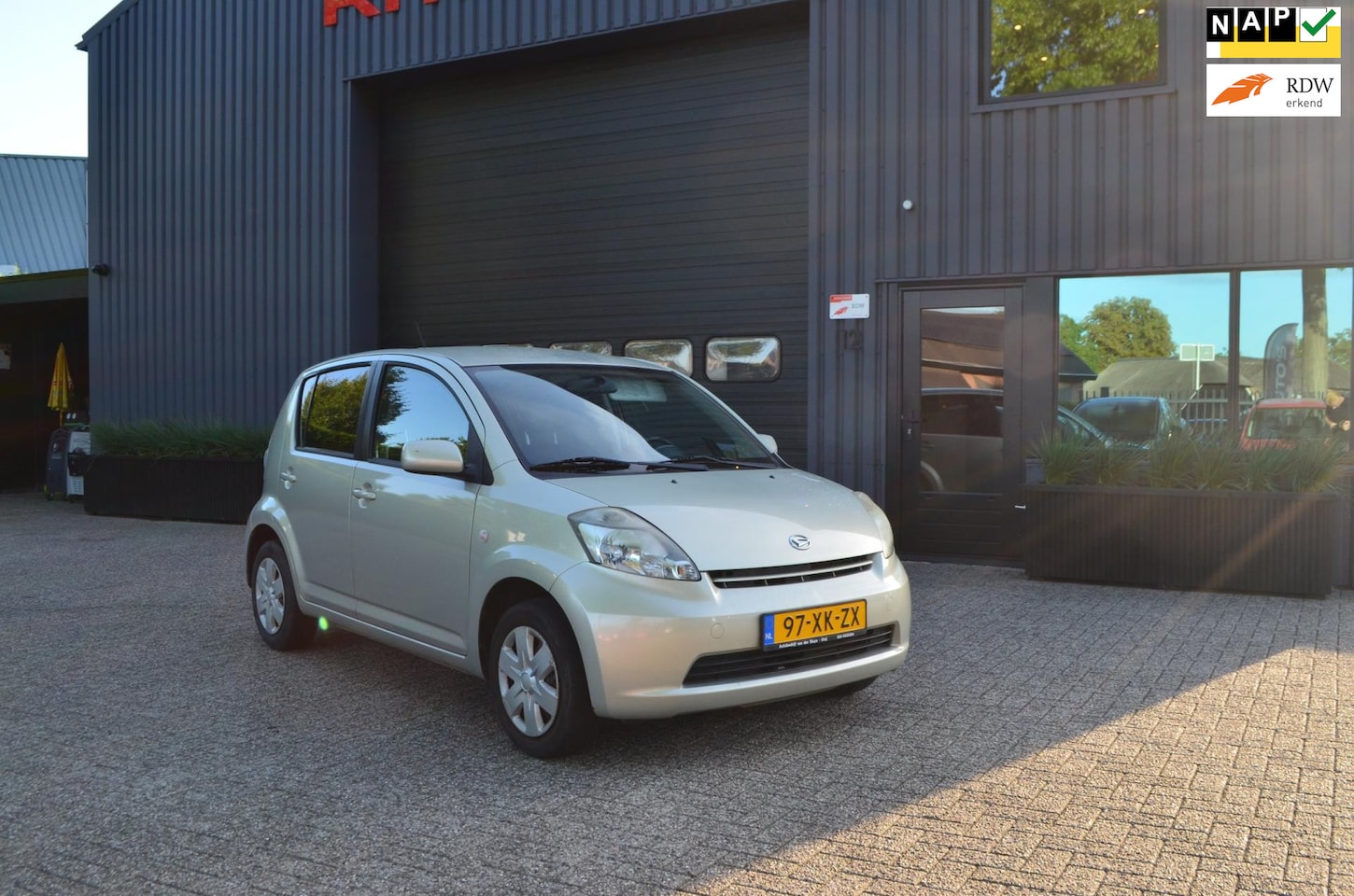 Daihatsu Sirion 2 - 1.0-12V Trend | NAP | Airco | Elek pakket - AutoWereld.nl