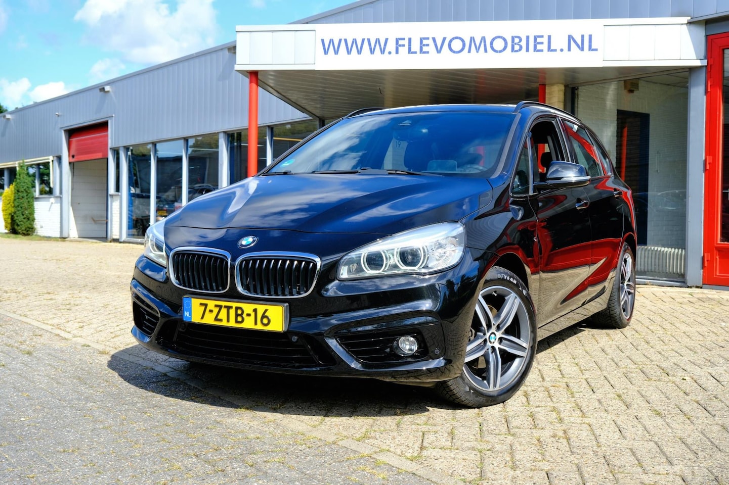 BMW 2-serie Active Tourer - 218d 150pk Sport Aut. Leder|Pano|Sportstoelen|HarmanKardon - AutoWereld.nl