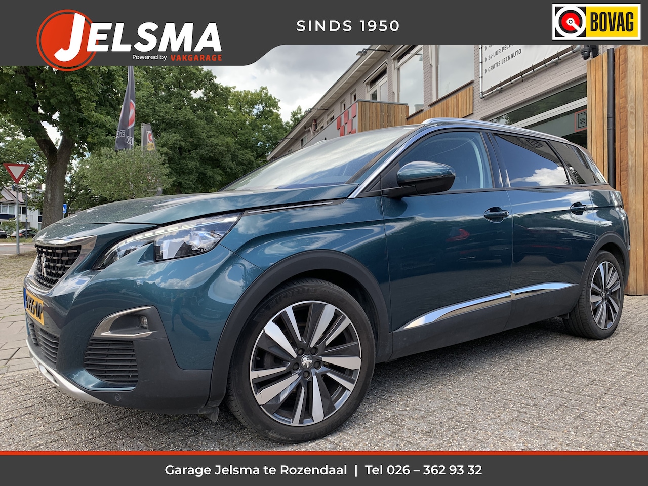 Peugeot 5008 - 130pk PT Premium 7p., Trekhaak | Camera | Navi & CarPlay - AutoWereld.nl