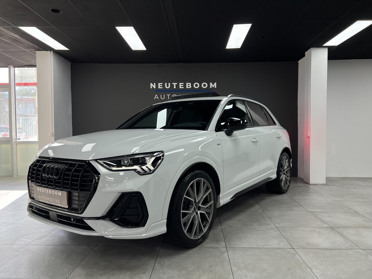 Audi Q3 - 35 TFSI S-LINE| PANO | ACC | Matrix | CAM |SFEERVERL - AutoWereld.nl