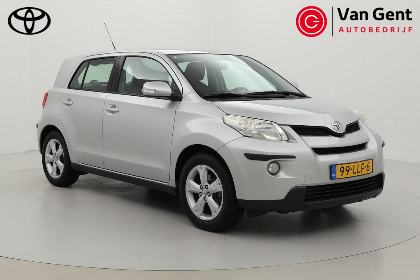 Toyota Urban Cruiser - 1.3 VVT-i Aspiration | Trekhaak | Airco | 16 inch | Elektrische ramen voor/achter | Radio - AutoWereld.nl