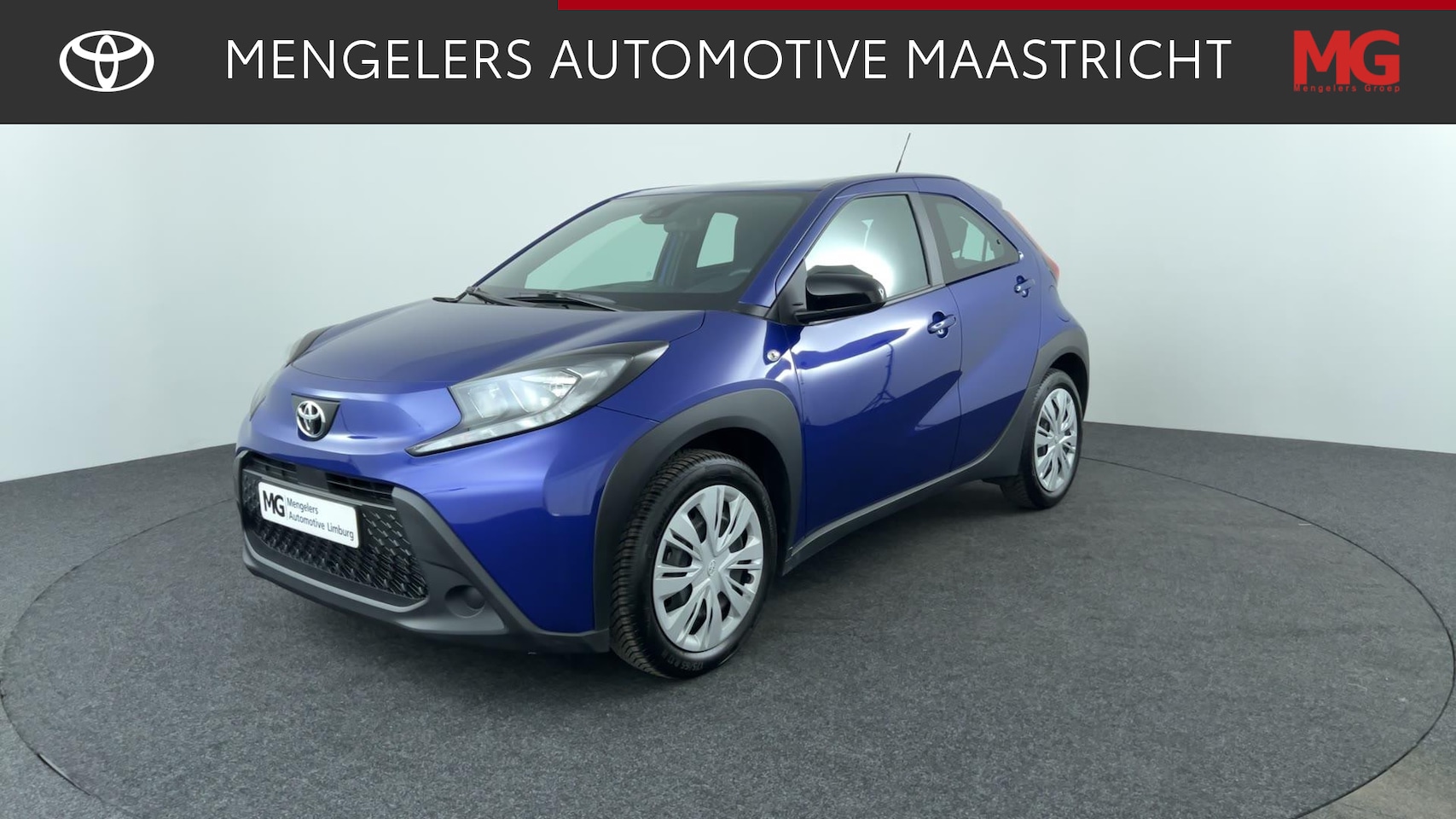 Toyota Aygo X - 1.0 VVT-i MT Play / P.cam / All-season banden / Apple-Android auto - AutoWereld.nl
