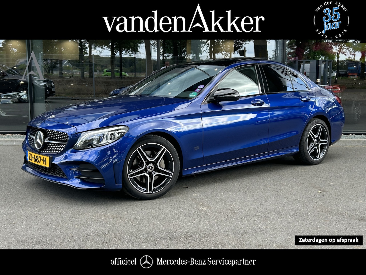 Mercedes-Benz C-klasse - 180 AMG // Panoramadak // MultiBeam LED // Nightpakket // Digitaal Dashbord // Carplay // - AutoWereld.nl