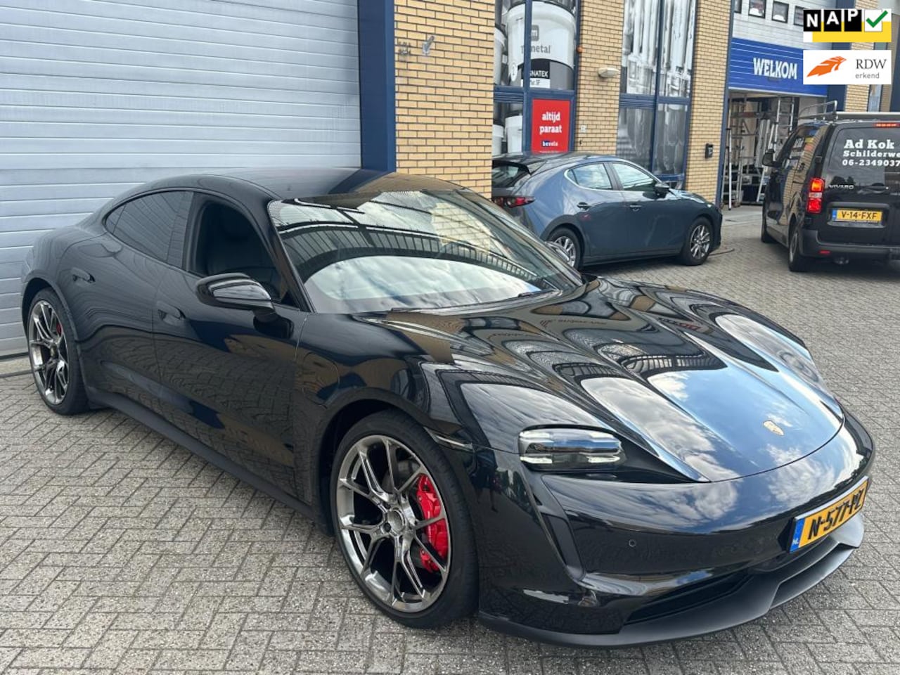 Porsche Taycan - 4S Performance 84 kWh 4S Performance 84 kWh, Lichtmetaal, climat control, navigatie, camera, audio pakket, inrui - AutoWereld.nl