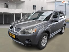 Mitsubishi Outlander - 2.4 Inspire NAVI CRUISE TREKHAAK