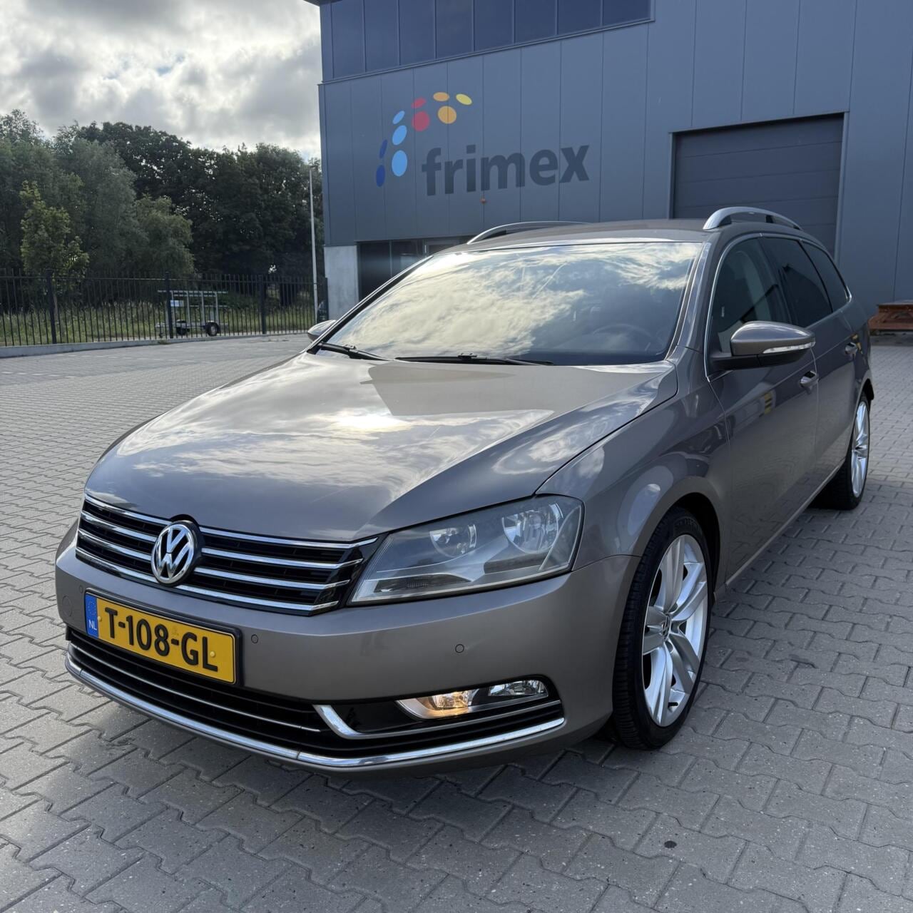 Volkswagen Passat Variant - 2.0 TSI Highline | Automaat - AutoWereld.nl