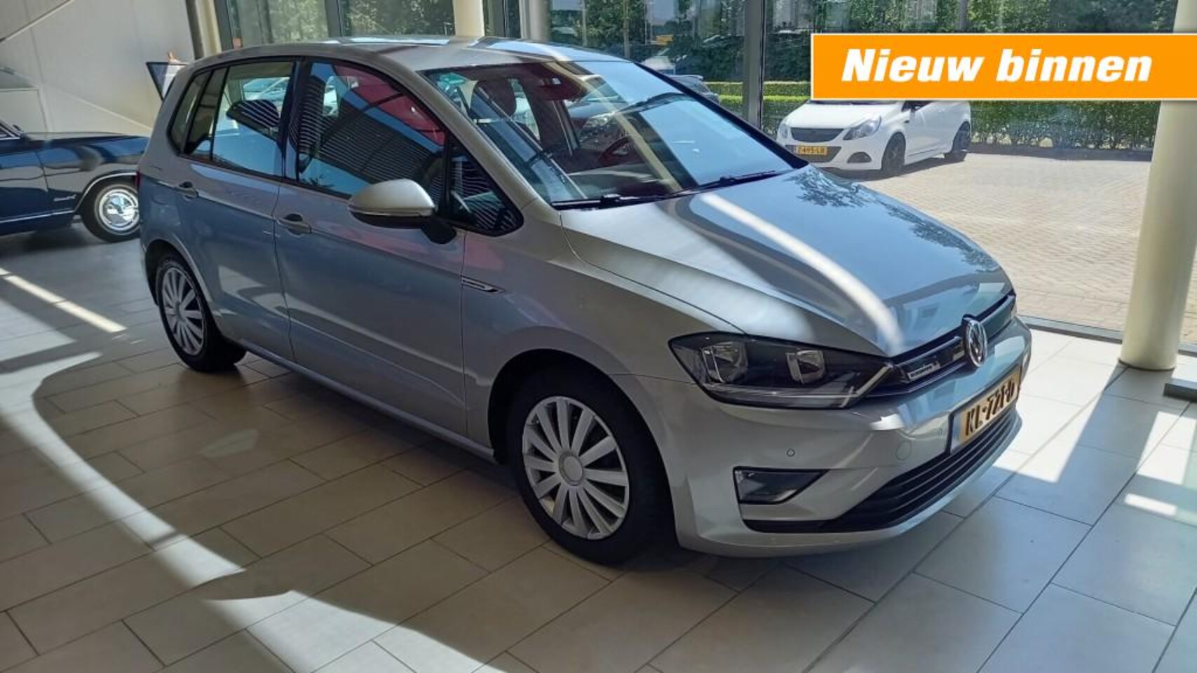 Volkswagen Golf Sportsvan - 1.0 TSI Sportvan Comfortline Airco Trekhaak PDC - AutoWereld.nl