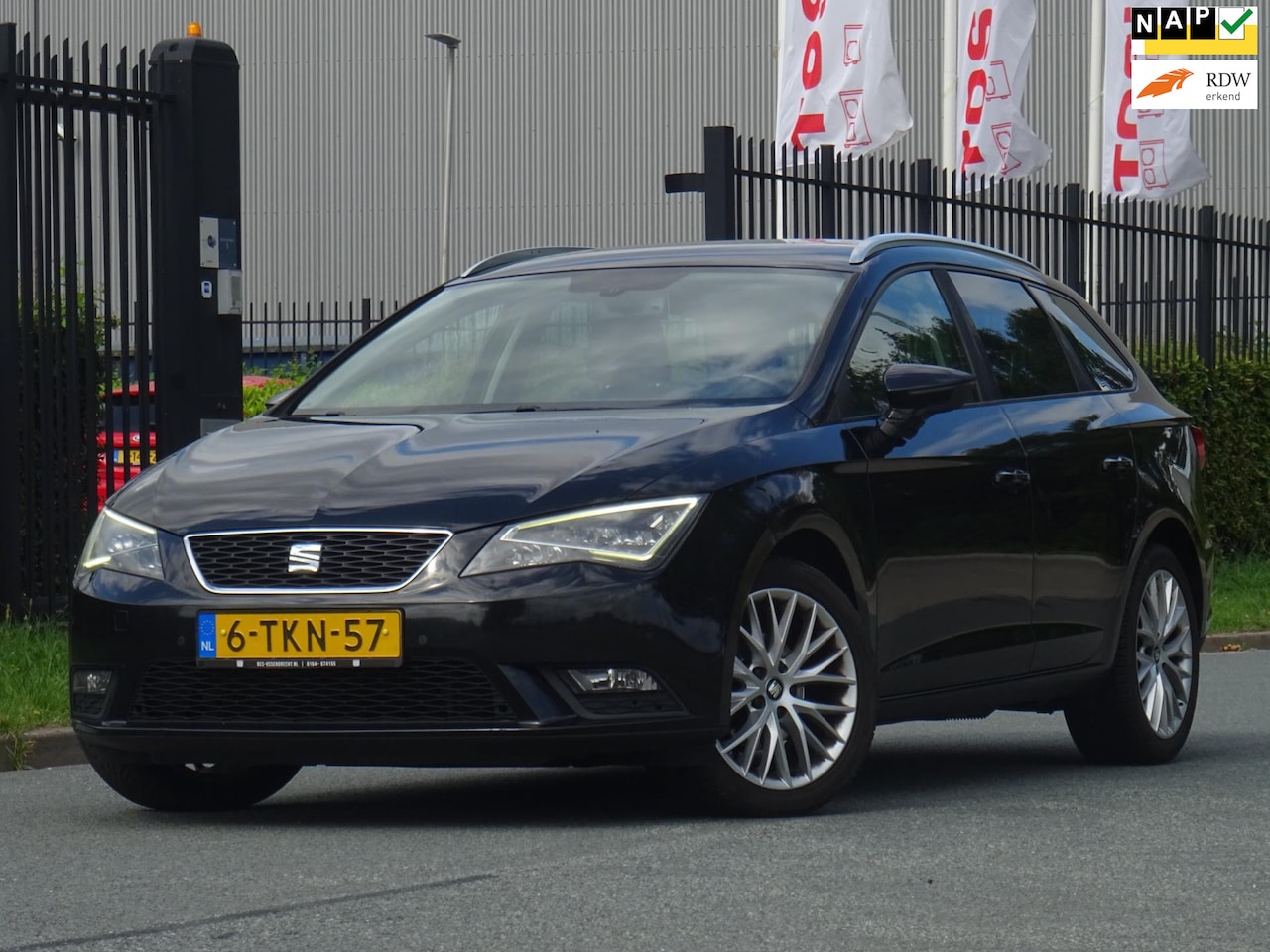 SEAT Leon ST - 1.6 TDI Style AUTOMAAT NAP/NAVI/LED/PDC/APK - AutoWereld.nl