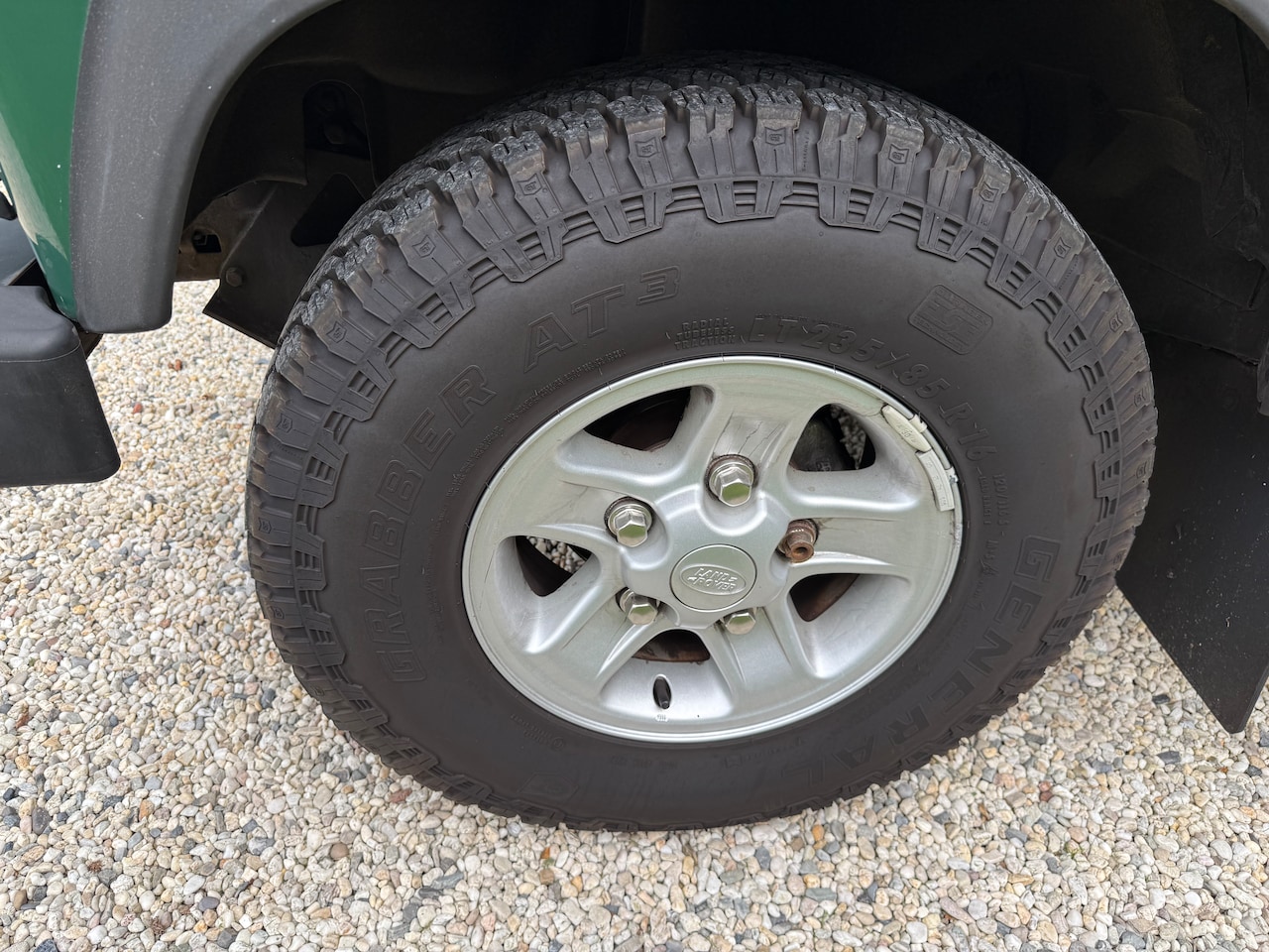 Land Rover Defender - 2.5 TD5 90 SW SE Airco NL auto eerste eigenaar