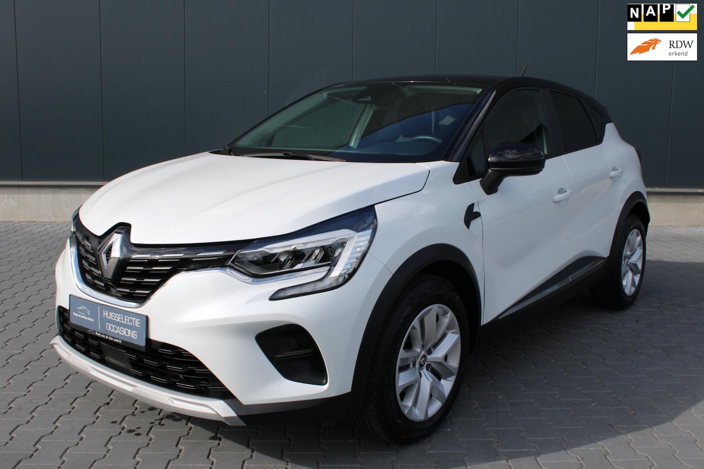 Renault Captur - 1.3 TCE DE LUXE UITVOERING - AutoWereld.nl