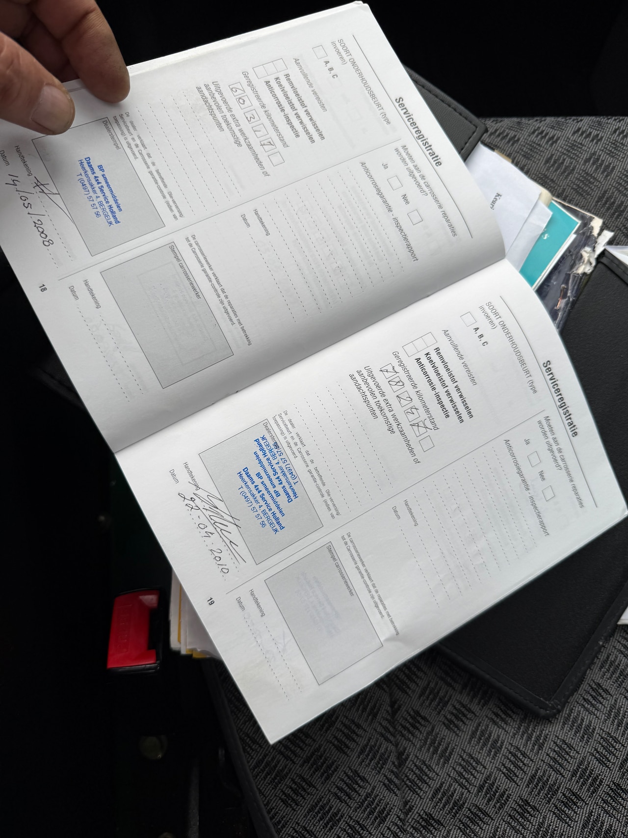 Land Rover Defender - 2.5 TD5 90 SW SE Airco NL auto eerste eigenaar