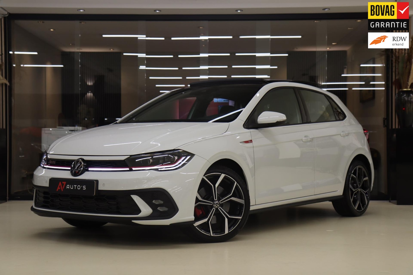 Volkswagen Polo - 2.0 TSI GTI PANO/IQ/KEYLESS/BEATS/LANEASSIT/FRONTASSIT/NAVI/CAM/BOMVOLL - AutoWereld.nl