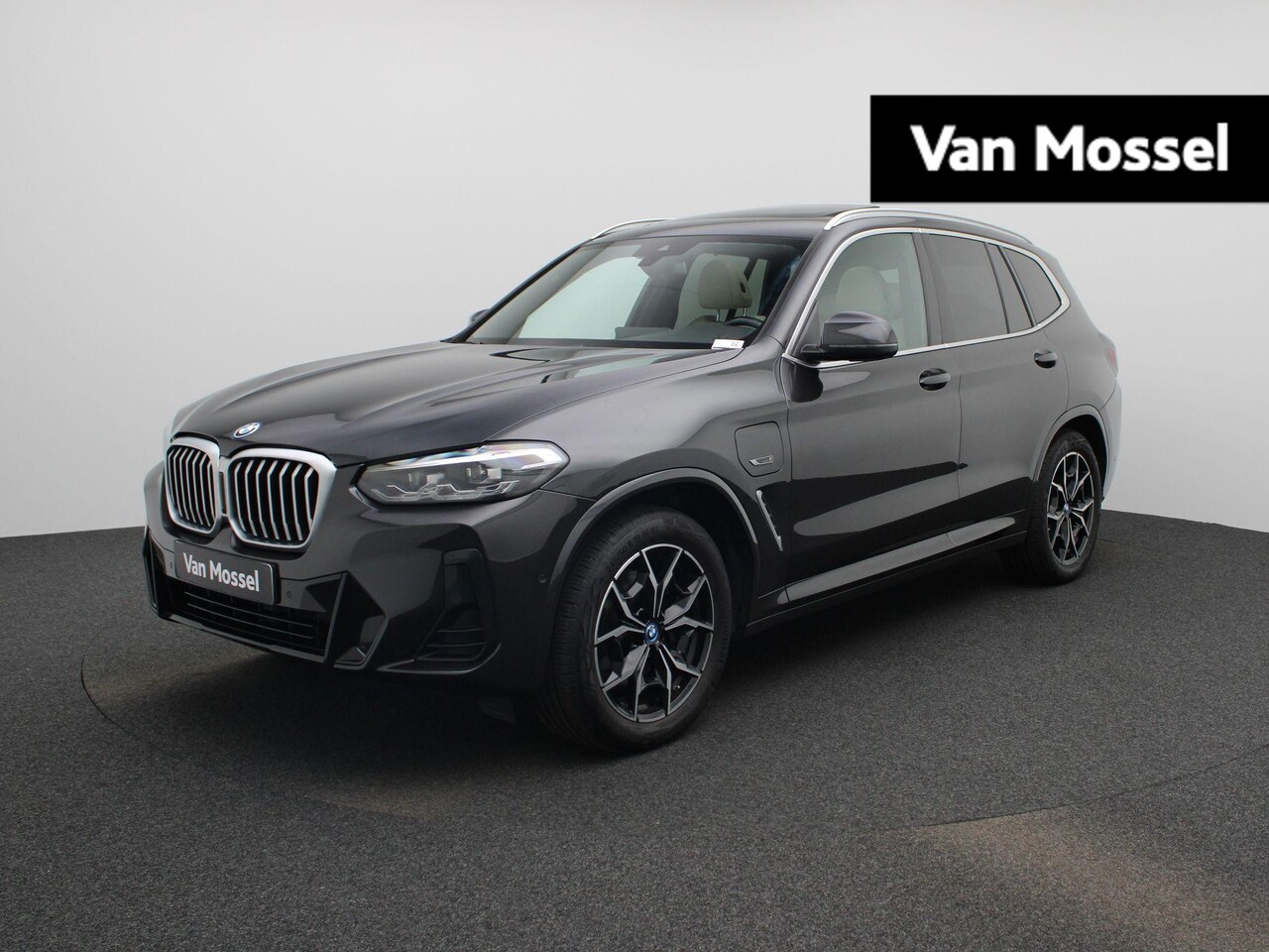 BMW X3 - xDrive30e | M-Pakket | 100% SOH | Apple Carplay/Android Auto | Panoramadak | Lederen Bekle - AutoWereld.nl