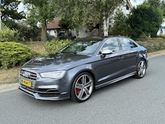 Audi S3 - Limousine 2.0 TFSI quattro 300PK Automaat•Leder