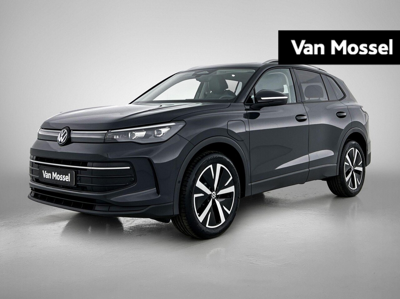 Volkswagen Tiguan - 1.5 eHybrid Life Edition 204 PK | Trekhaak  1800 KG trekgewicht | Panoramadak | Stoelverwa - AutoWereld.nl