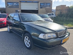 Volvo V70 - 2.5 V-Line